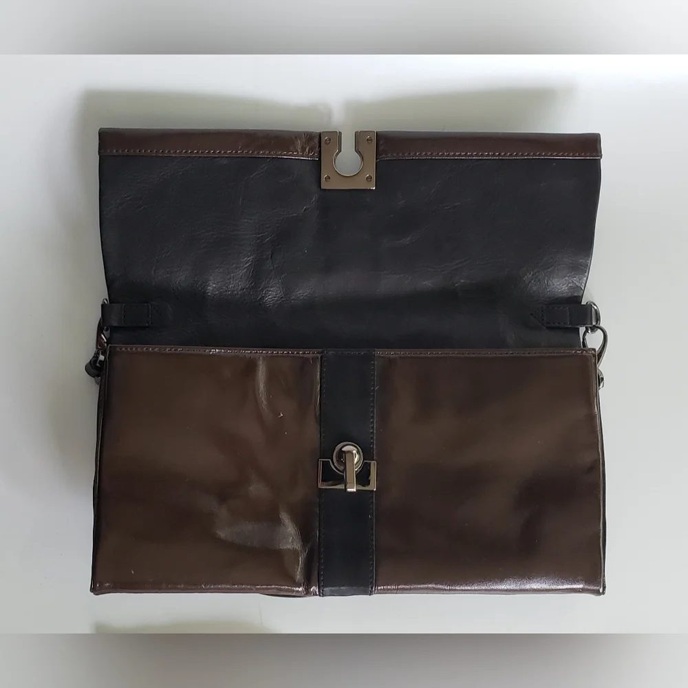 Kenneth Cole Women's Handbag Clutch Wristlet Brown Black Leather Purse